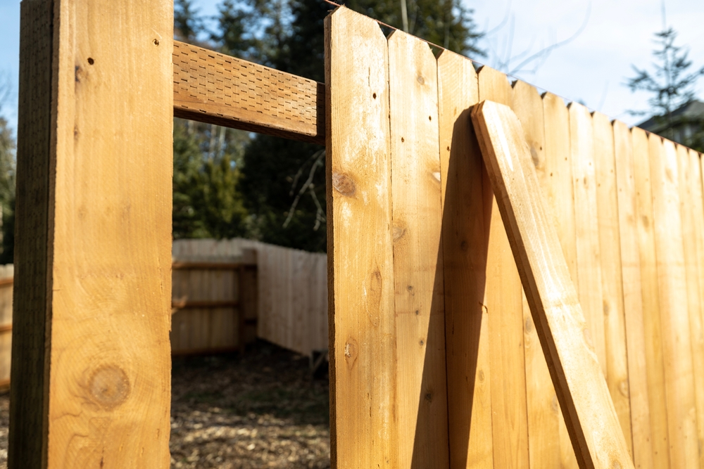 Is It Cheaper to Build a Fence or Buy a Fence - fencing new orleans - zuppardo renovation